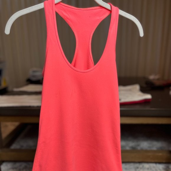 LULULEMON - Coral Tank top Size 6 - Picture 1 of 2